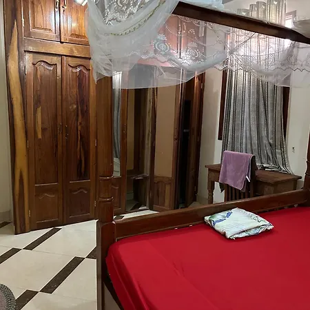 Pazuri Apartment